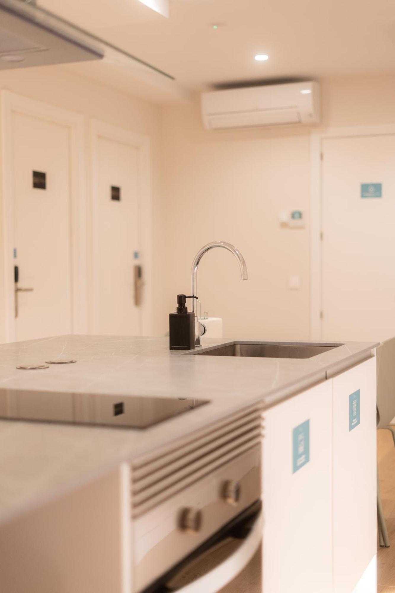 I'M Room Suites Nuevos Ministerios - Bernabeu 'Digital Access' Madrid Ngoại thất bức ảnh