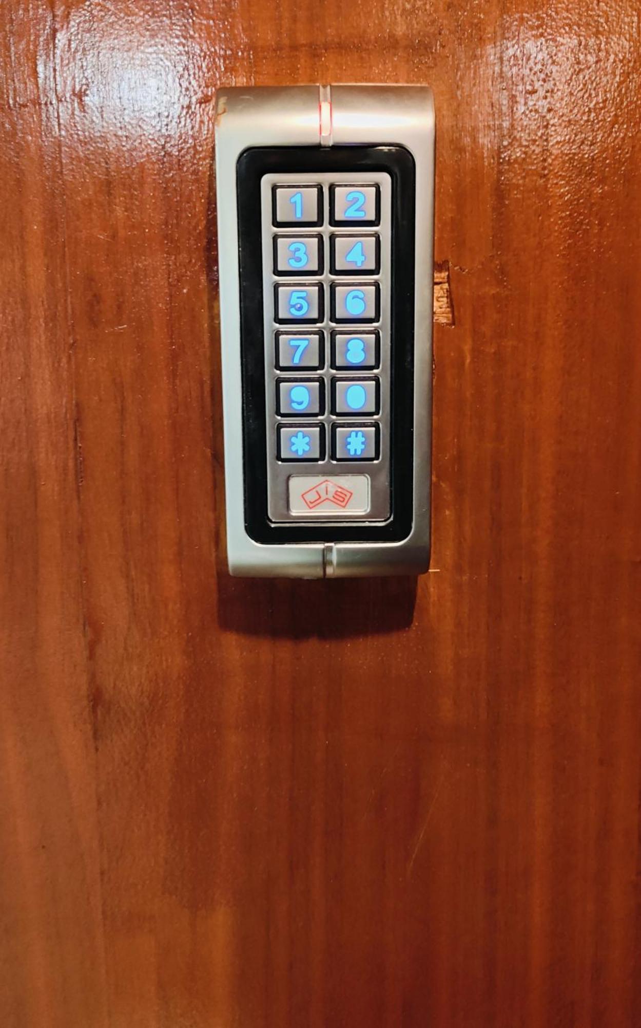 I'M Room Suites Nuevos Ministerios - Bernabeu 'Digital Access' Madrid Ngoại thất bức ảnh