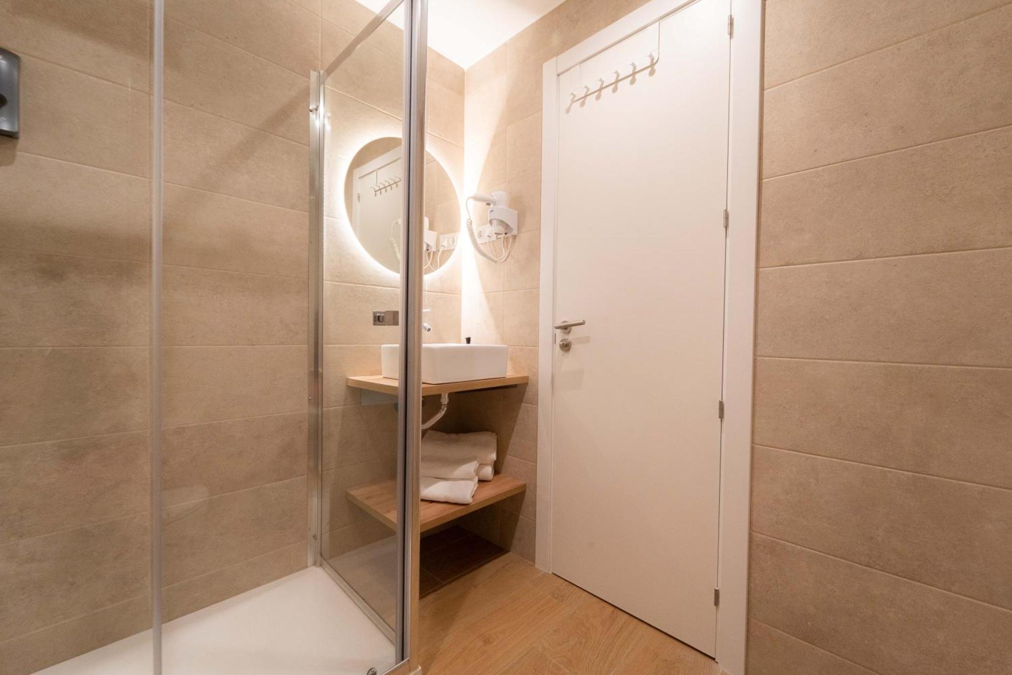 I'M Room Suites Nuevos Ministerios - Bernabeu 'Digital Access' Madrid Ngoại thất bức ảnh